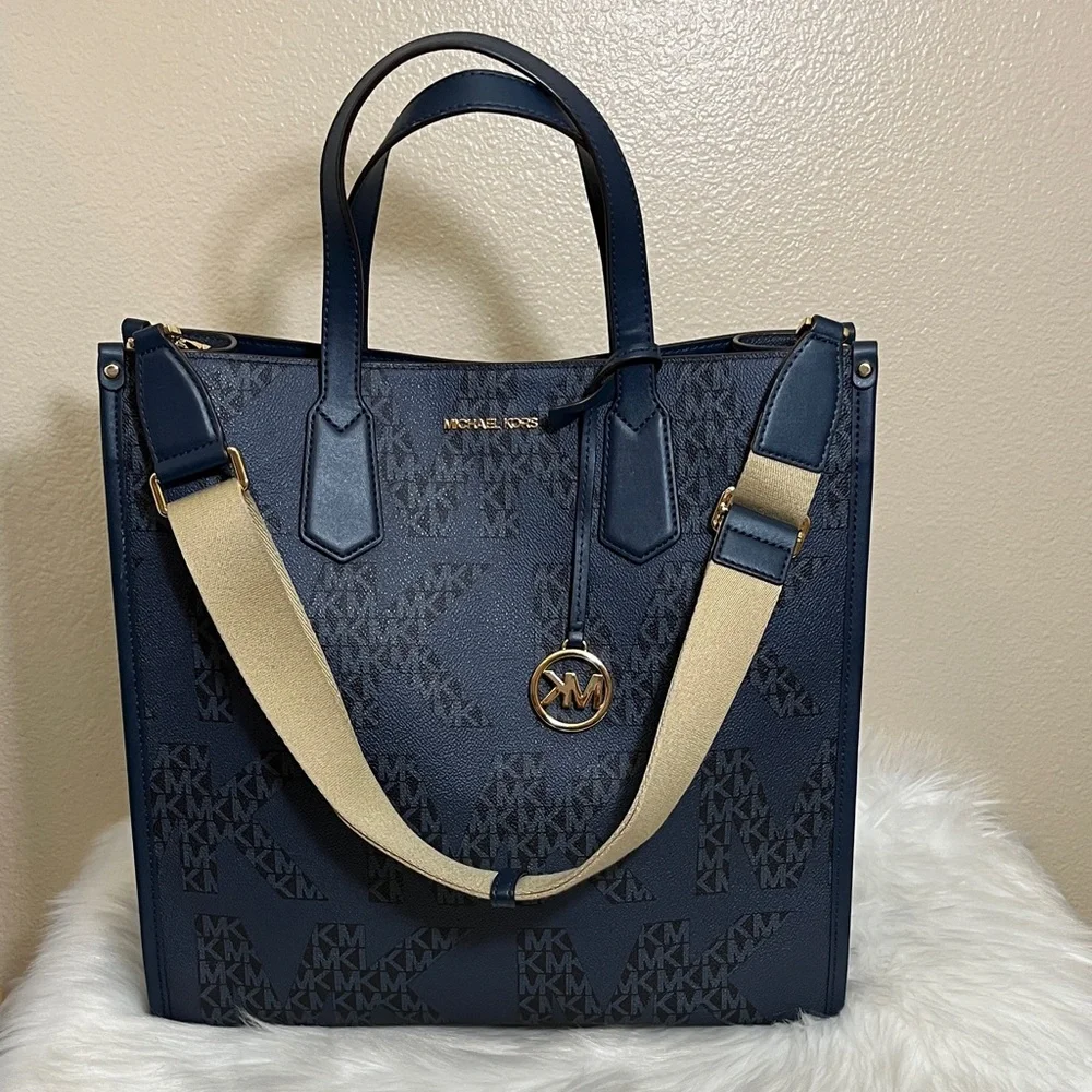 NWT Michael Kors Maple Admiral Blue LG Tote